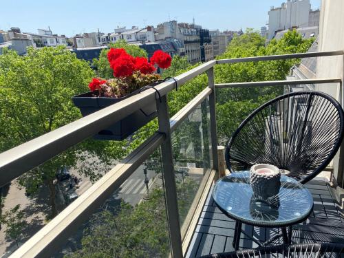 Bright big Studio with balcon Arc of Triumph - Pension de famille - Paris