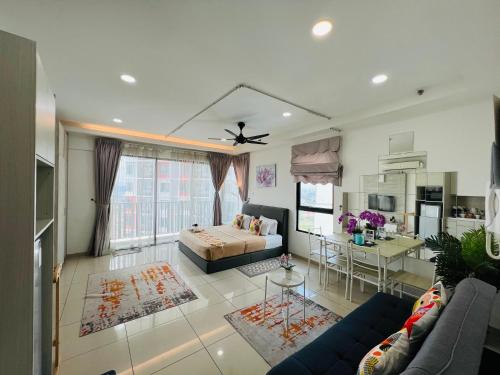 Studio I-Soho D'Gunduls Homestay by DGH I-CITY in Shah Alam