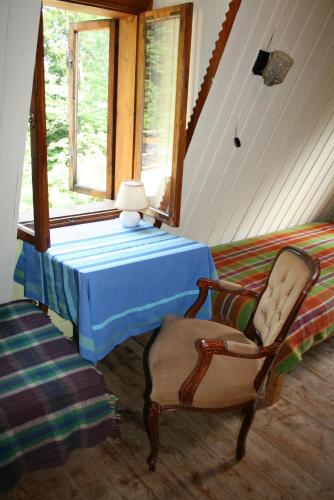 3 twin beds