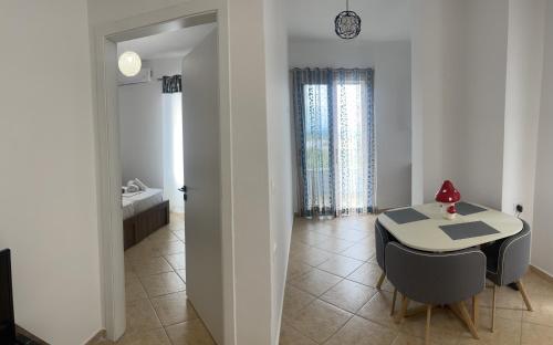 One-Bedroom Apartment image 10