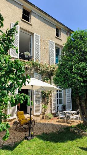 บริการและสิ่งอำนวยความสะดวก, Le Grand Barrois in เครซี-ลา-ชาเปล