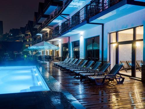 Hotel Paryski Art & Business Zakopane - Basen Jacuzzi Sauna Małpi Gaj, Закопане