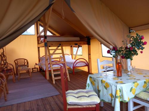 Glamping tent nel Supramonte