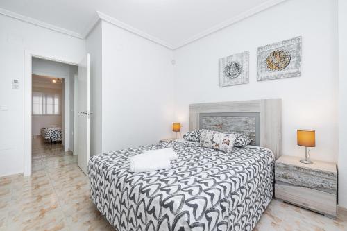  Playa del Pinet Apartment in La Marina