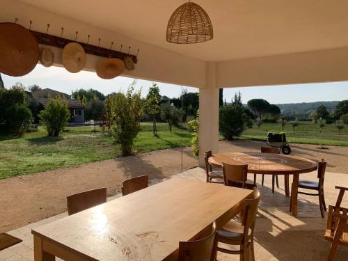 Contemporary house 5mn away from Aix in the countryside