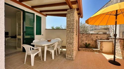  Marina di Andrano - Aloisia, casa climatizzata ad un passo dal mare con wifi e self check-in in Andrano