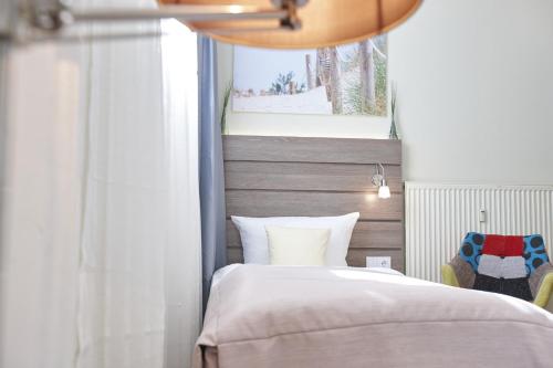 Hotel Kiel by Golden Tulip - image 10