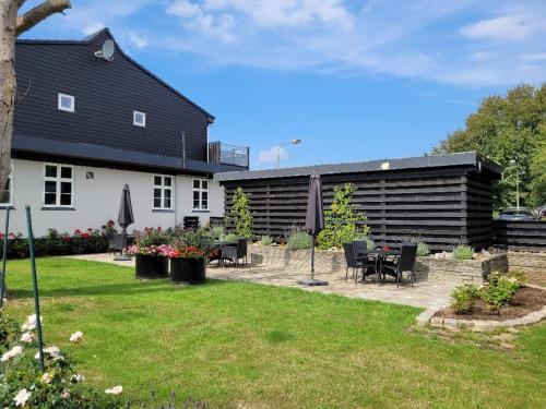 Hals Hotel - image 10