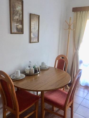 Double Room with Balcony image 9
