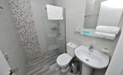 Boho Tiflis Hotel Room Type - Budget Triple Room