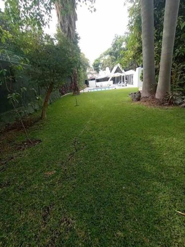 Increíble Villa de descanso con alberca climatizada y jardín tropical in Chiconcuac, Mexico