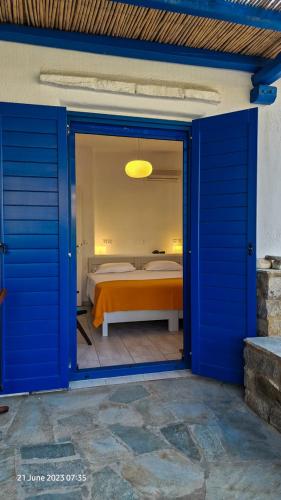 Villa Zoe with Seaview near Golden Beach in Tzanes