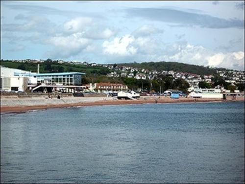 Coombe Lodge Holiday Flats