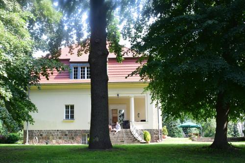 Viesnīcas āriene, Gutshaus Gevezin in Molln (Mecklenburg-Vorpommern)