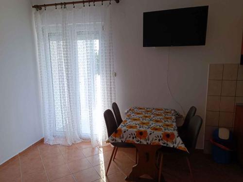 Apartment image 10