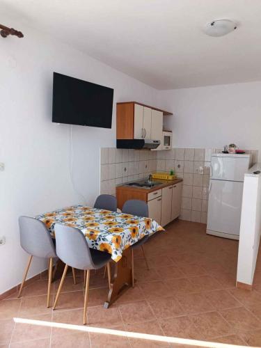 Apartment Sime 2 in Lopar - Insel Rab 17737 - image 5