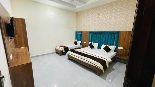 Triple Room room in HOTEL AV GRAND