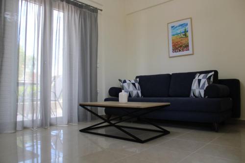 Electra Maisonette with Garden near Sea in Longos Aegio