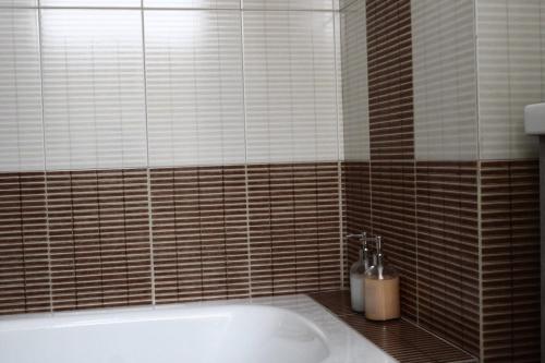 Fürdőszoba, Electra Maisonette with Garden near Sea in Longos Aegio