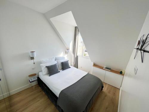MyNestParis 2-BR in Center , Air Conditioner , Elevator, Free Parking, Parigi (foto 4)