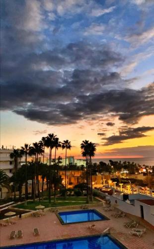 Apartment with pool Las Americas