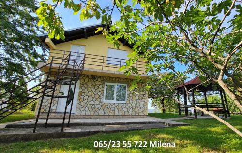 One-Bedroom House