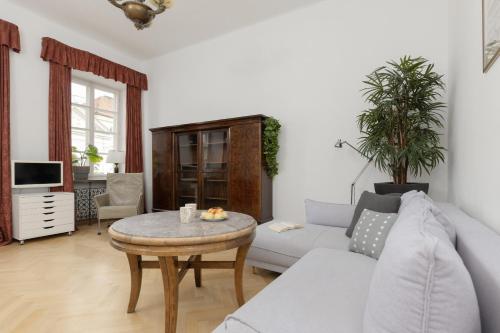 Family Apartment Freta Warsaw Old Town by Noclegi Renters, Varsavia
