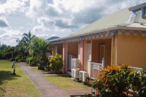Studio à 400m de la plage Pointe Marin - Location saisonnière - Sainte-Anne
