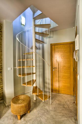 レゼルヴァロエン マリアーノ デ カビア / トピベ セビリア