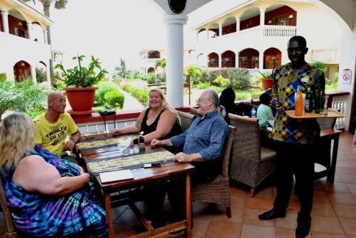 Restaurant, Lemon Creek Hotel Resort in Bijilo