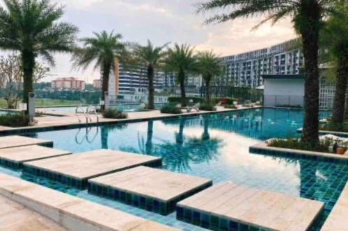 Radia Residence Bukit Jelutong, Shah Alam by Emerald in Bukit Jelutong