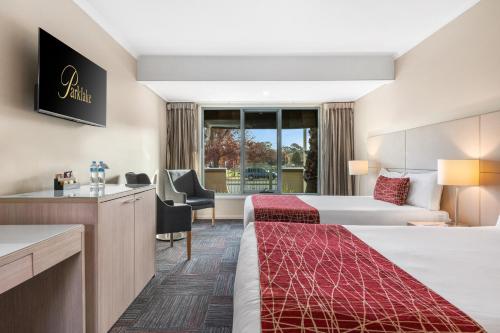 โรงแรมควอลิตี้ พาร์คเลค เชปพาร์ตัน (Quality Hotel Parklake Shepparton) in เชปเปอร์ตัน