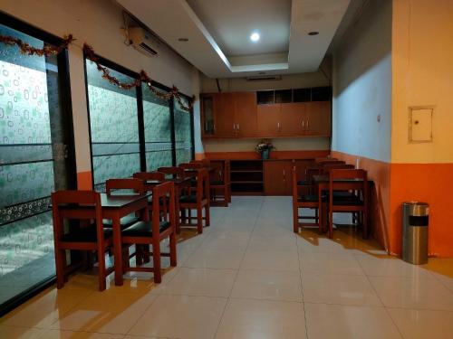 A szálláshely kívülről, RedDoorz near Jalan Jendral Sudirman in Singkil