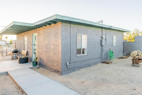 NEW PROPERTY! The Cactus Villas at Joshua Tree National Park - Pool, Hot Tub, Outdoor Shower, Fire Pit