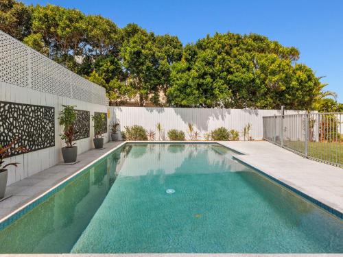 Beach House On Ebony - Casuarina