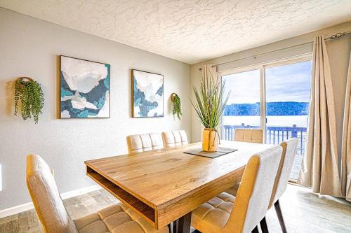 Waterfront Retreat, Relaxation, Fun in Hood Canal in Hoodsport (WA)