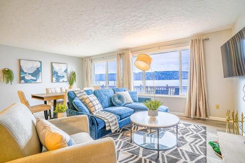 Waterfront Retreat, Relaxation, Fun in Hood Canal in Hoodsport (WA)