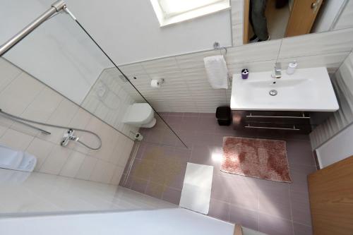 Three-Bedroom Apartment image 6