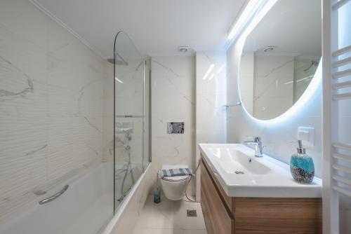 The Luxury Suite by Cloudkeys - image 2