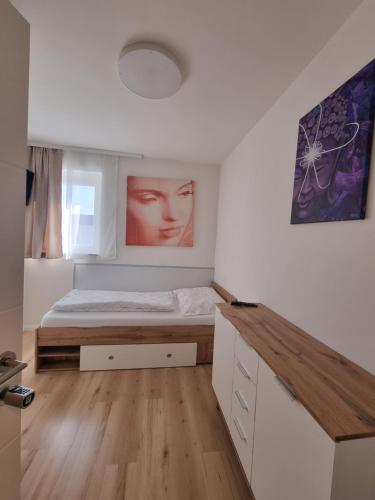 1 twin bed