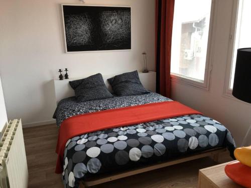 Le Patio Père Pigne Guestroom - image 2
