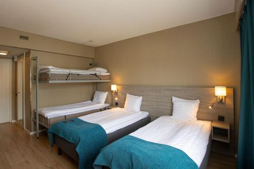 Hotel Adlon - image 5