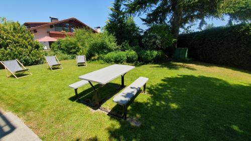 Kert, Ferienwohnung Melinda in Hopfen Am See