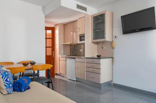 Apartaments Blau by Marsol - image 4