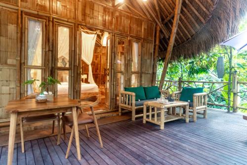 Romantic Bamboo Villa at Marni Villa Ubud