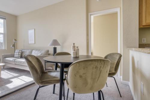 San Bruno 2BR w Pool WD Gym highway access SFO-727 thumb 4