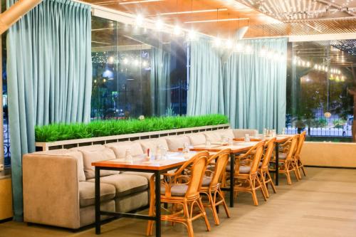 restavracija, Reikartz Dostyk Kokshetau in Kokshetau