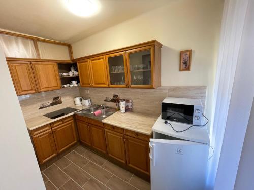 keittiö, Kristóf Vendégház (Kristof Vendeghaz) in Bükkszék 