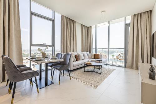 Fully Furnished I Lagoons View I District One - image 11