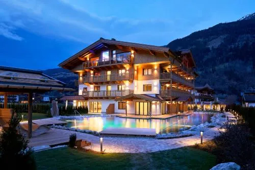 Hotel Wöscherhof - 4 Sterne Superior in Uderns, Österreich
